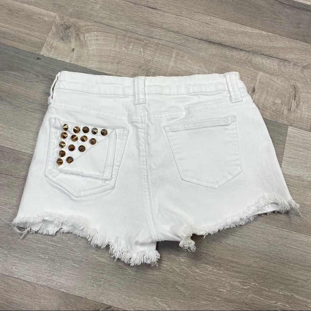 Special A Studded Raw Hem Jean Shorts White Size M - Picture 4 of 9